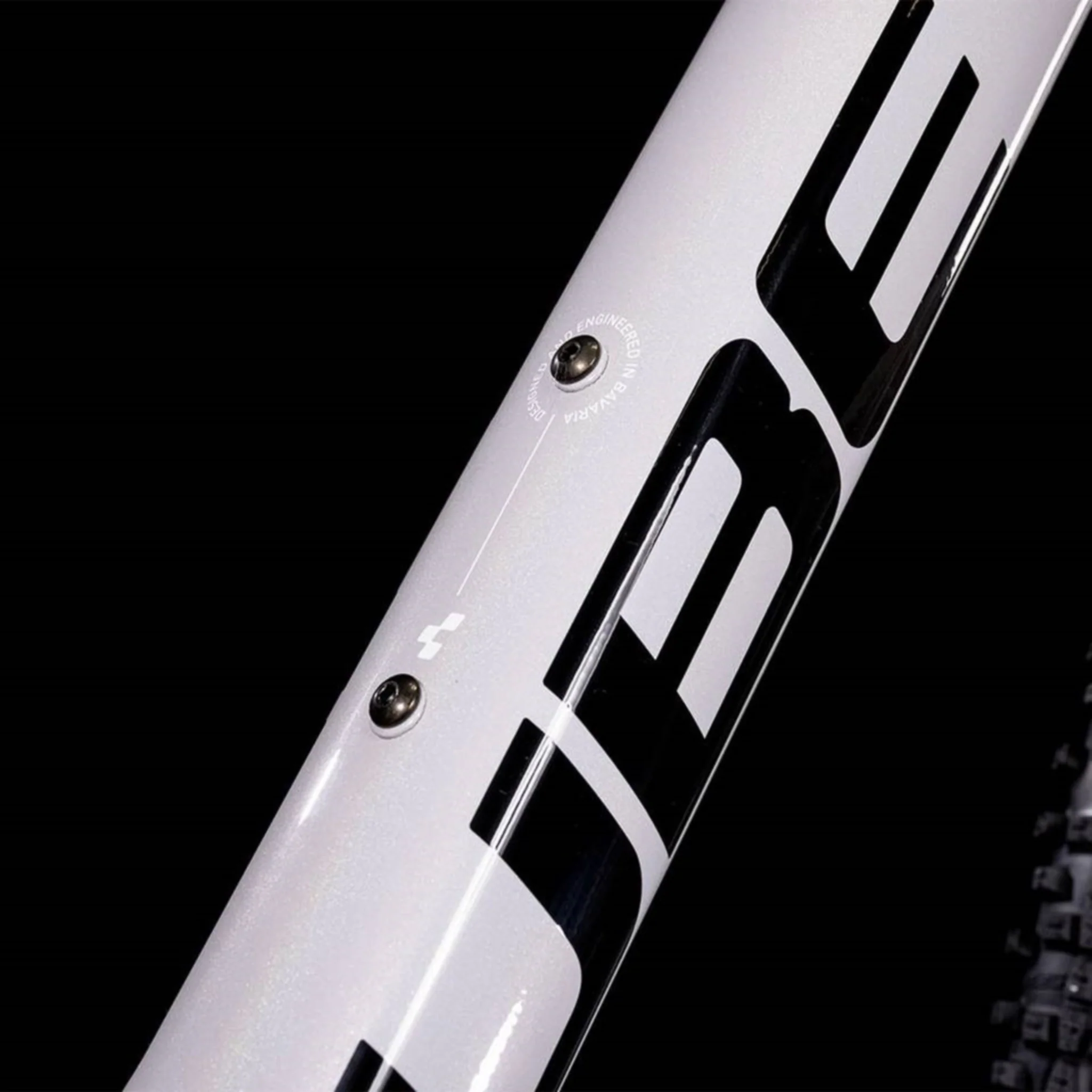 Cube Aim SL Hardtail Mountain Bike Prismagrey 'n' Blue 'n' Red - Image 6