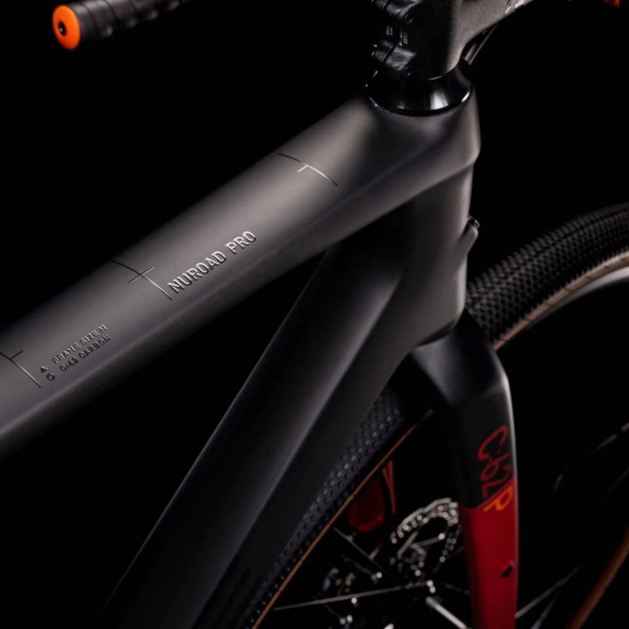 Cube Nuroad C:62 Pro Gravel Bike Carbon 'n' Red - Image 4