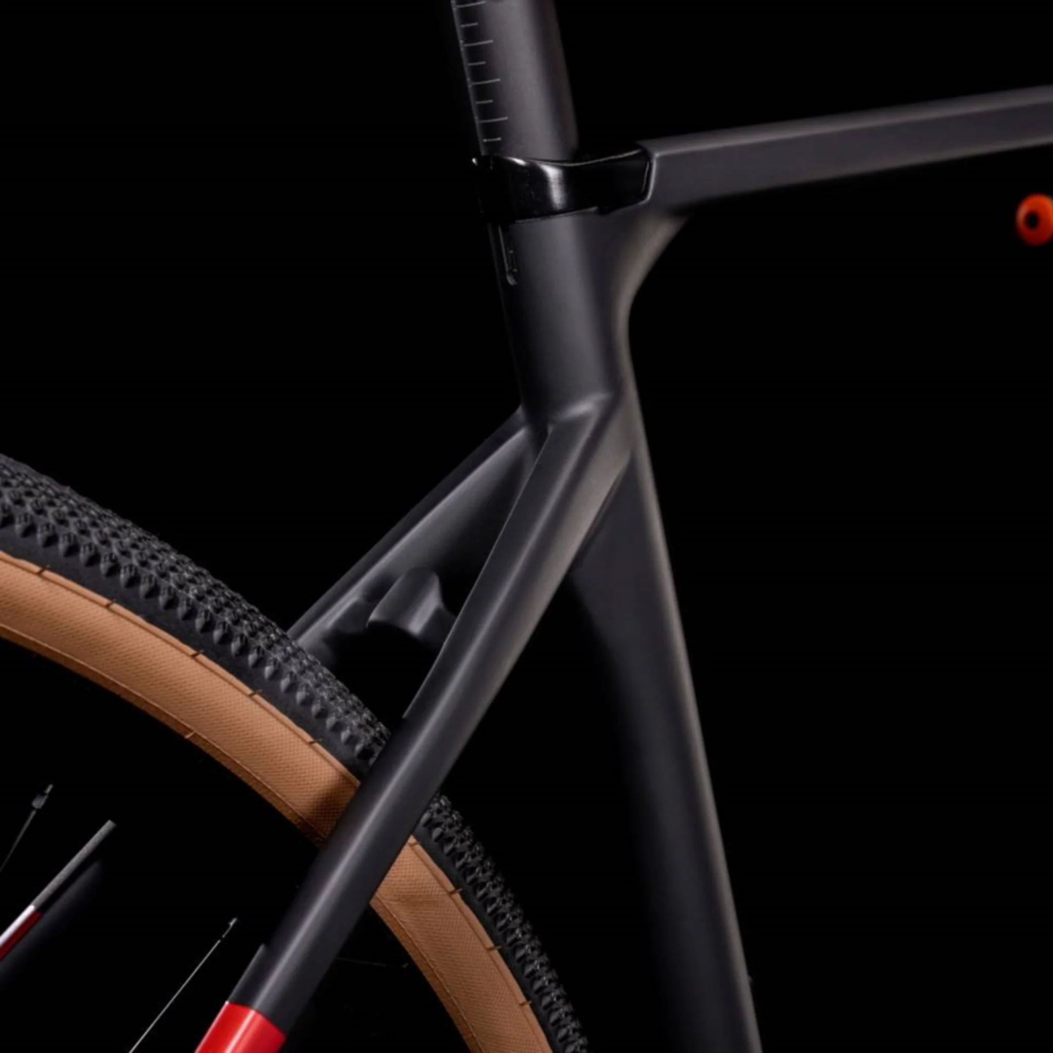 Cube Nuroad C:62 Pro Gravel Bike Carbon 'n' Red - Image 5