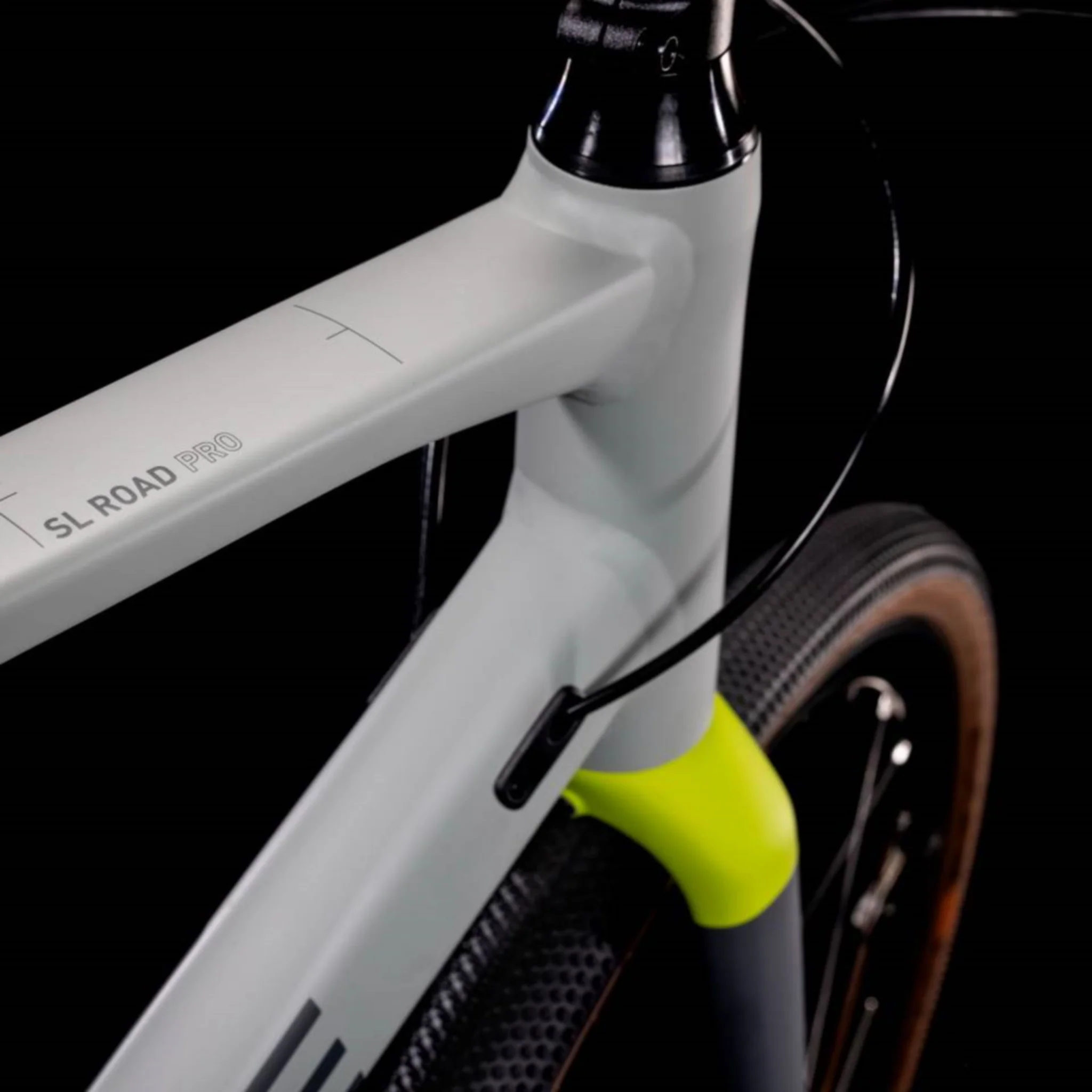 Cube SL Road Pro Commuter/Trekking Bike Lunar 'n' Green - Image 3