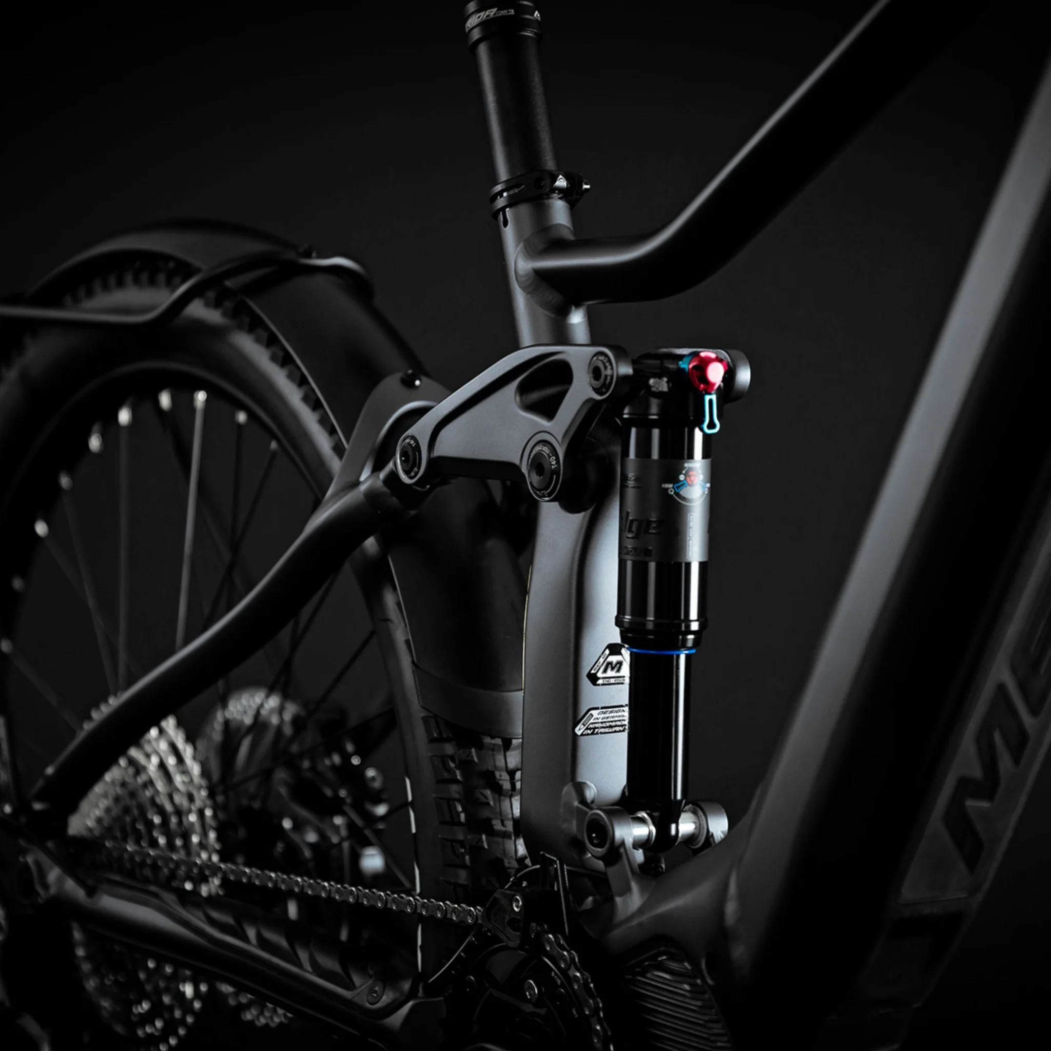 Merida eOne Forty EQ Electric Mountain Bike 630Wh Battery (SM/504Wh) Dark Silver/Black - Image 2