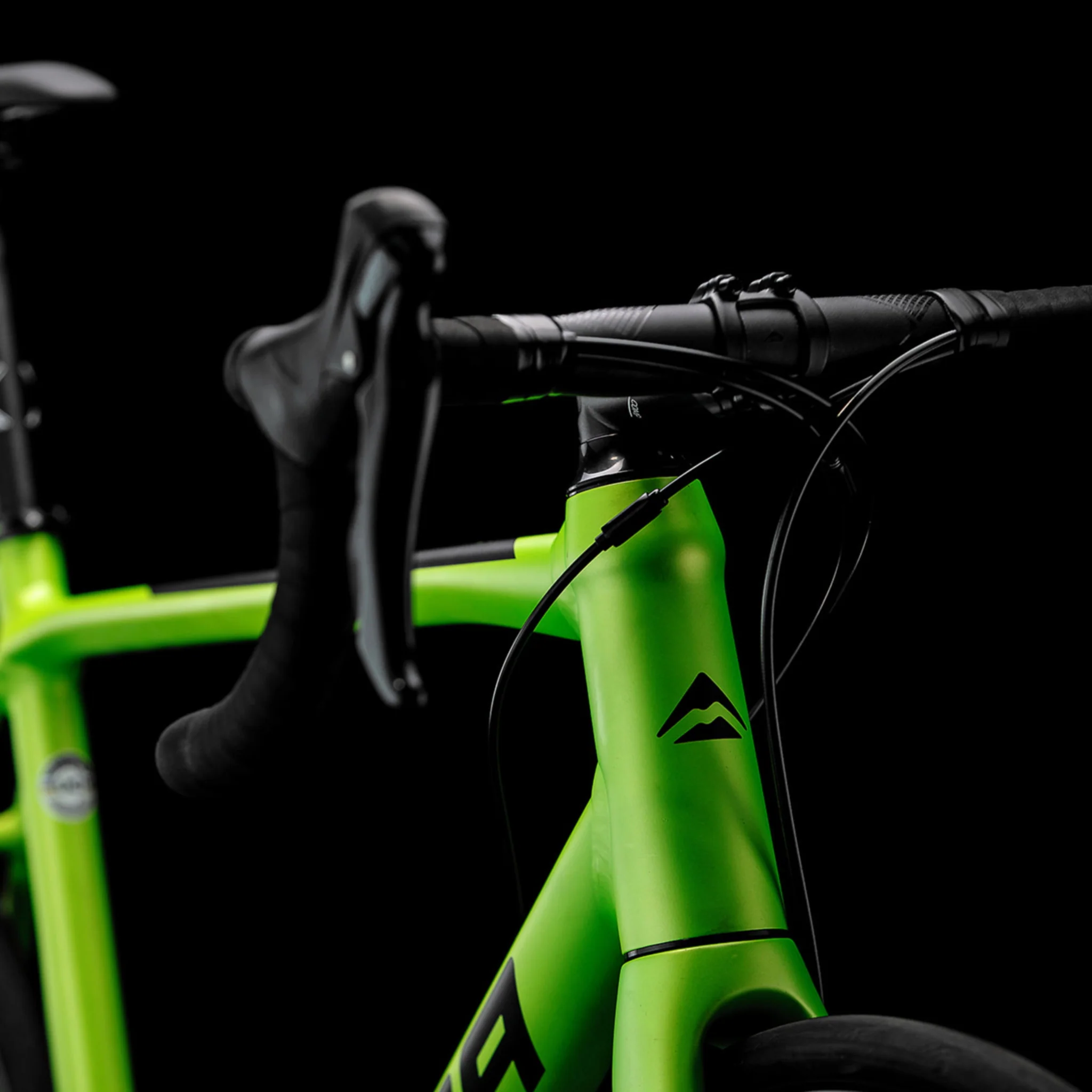 Merida Scultura 200 Road Race Bike Matt Team Green/Black - Image 2