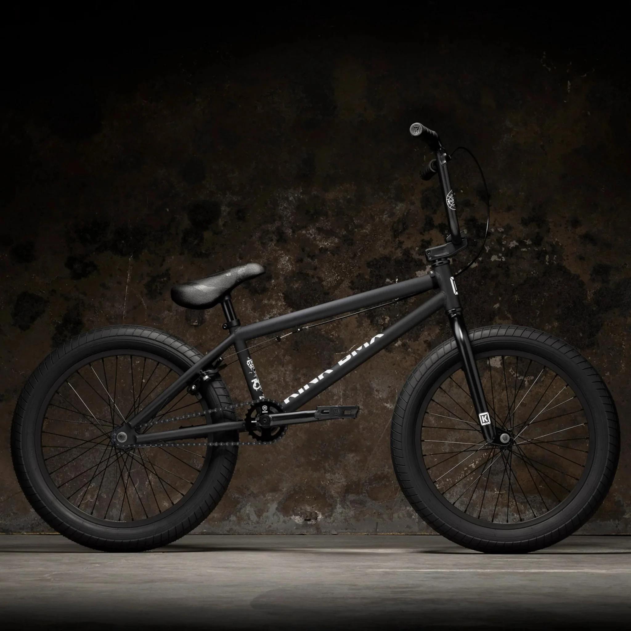 Kink Curb BMX Bike Matte Midnight Black - Image 2