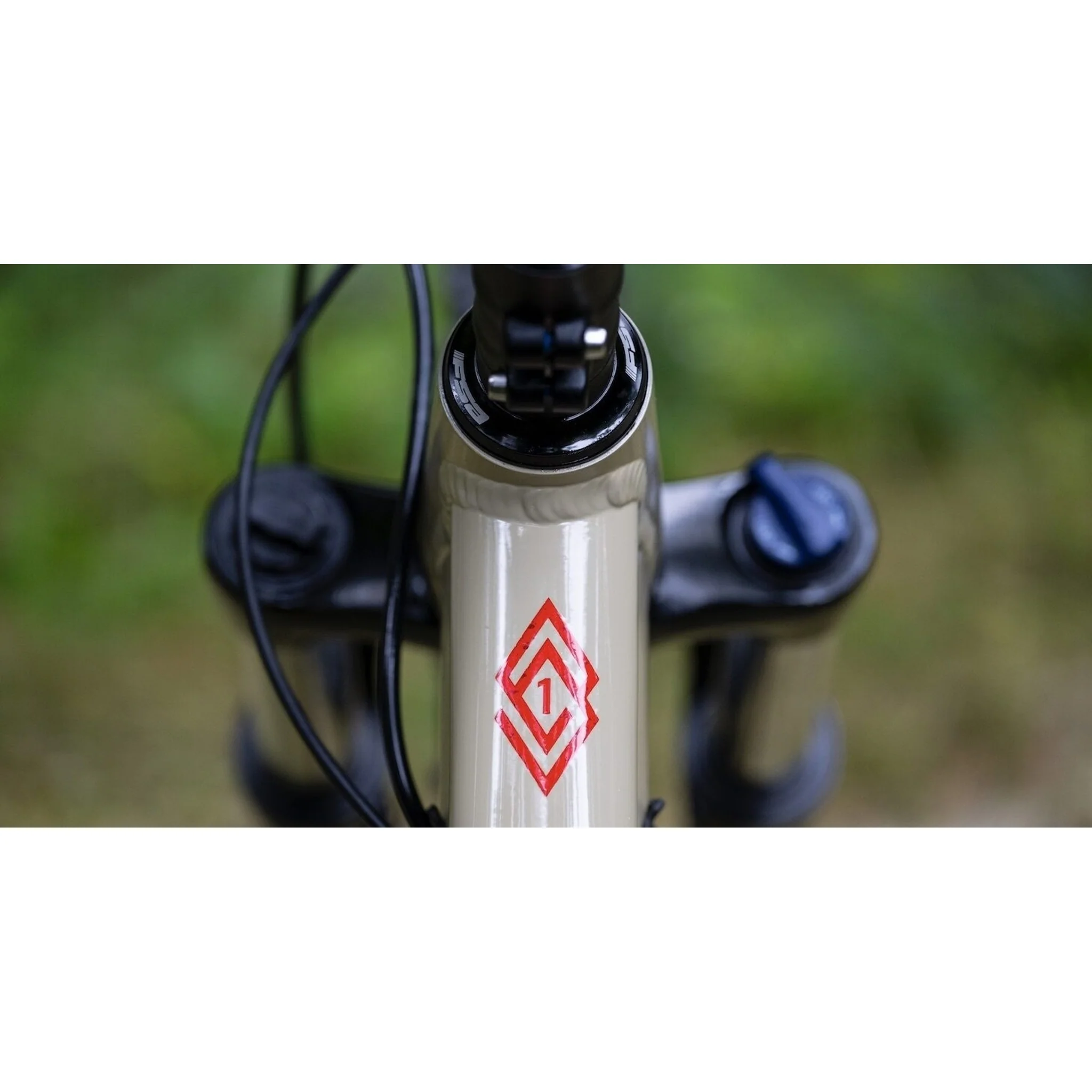 Marin San Quentin 1 29" Hardtail Trail Bike Tan/Black - Image 4