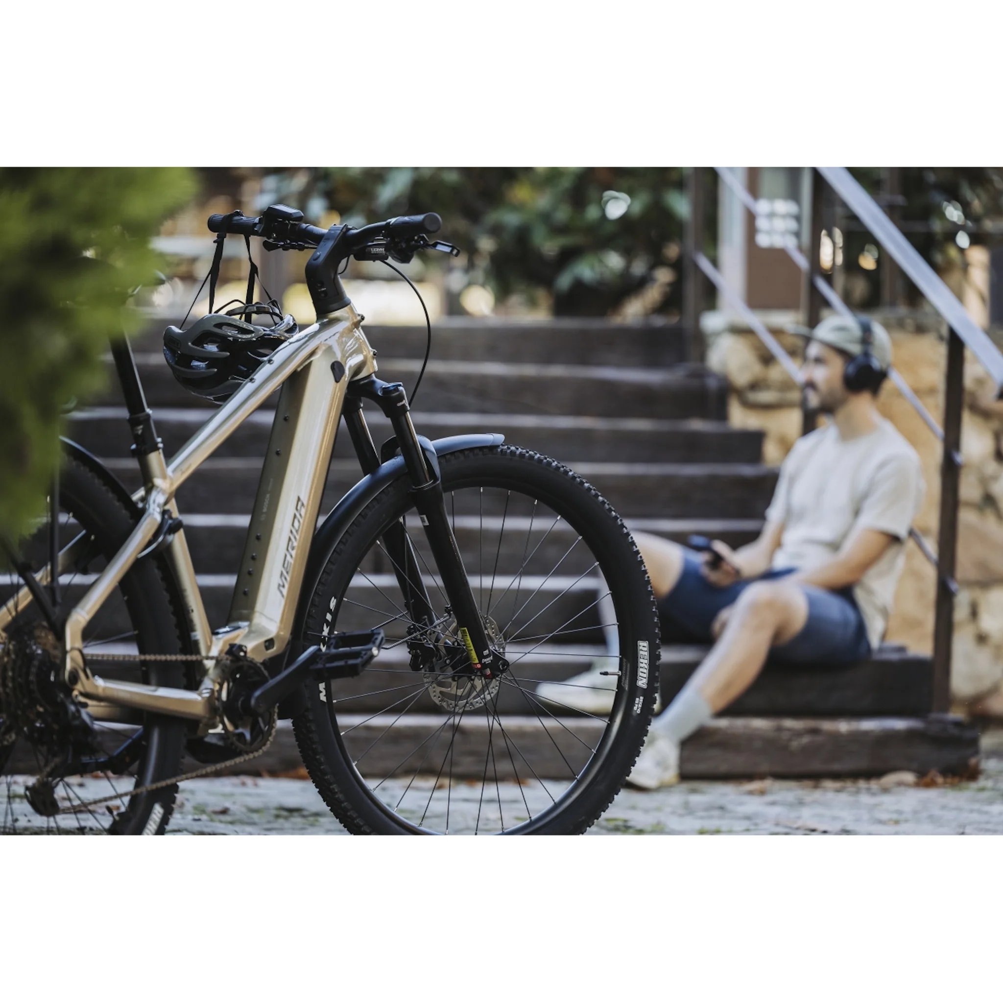 Merida eFloat CC 500 EQ Electric Hybrid Bike High Cream/Brown - Image 4