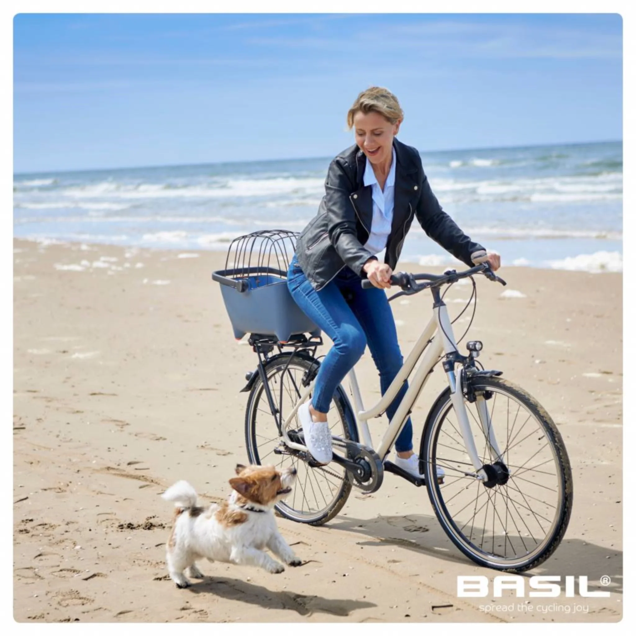 Basil Buddy Rear Bicycle Basket for Dogs - Image 3
