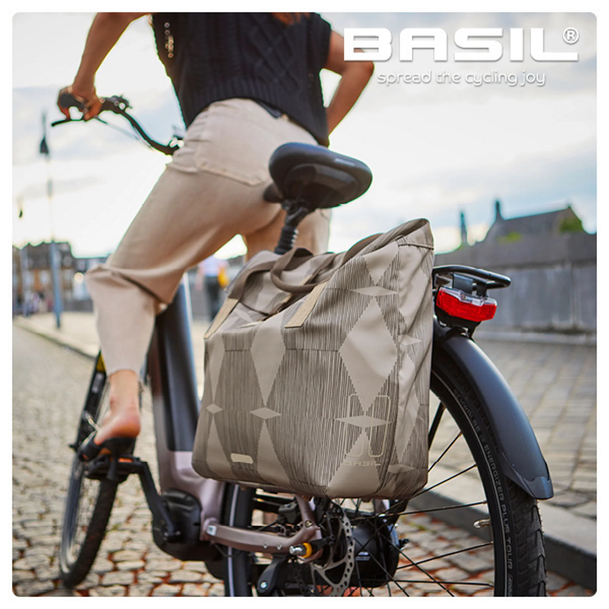 Basil Elegance Bicycle Shopper 20-26L Estate Blue - Image 6