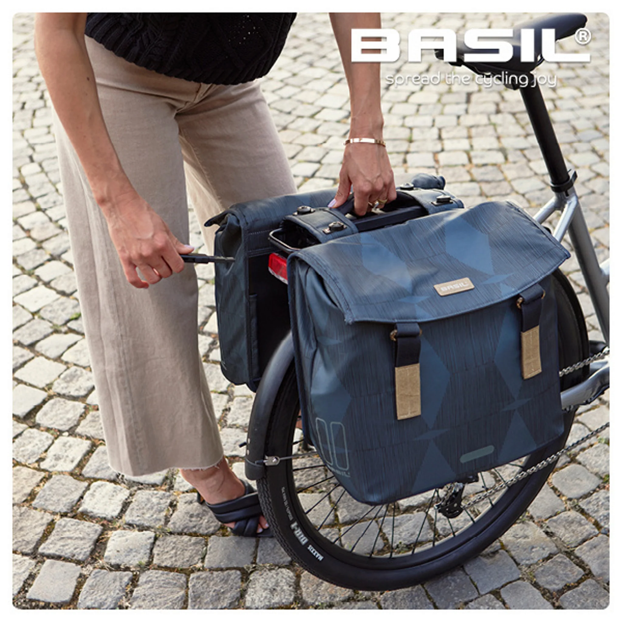 Basil Elegance Double Pannier with MIK Adapter Plate 40-49L Estate Blue - Image 5
