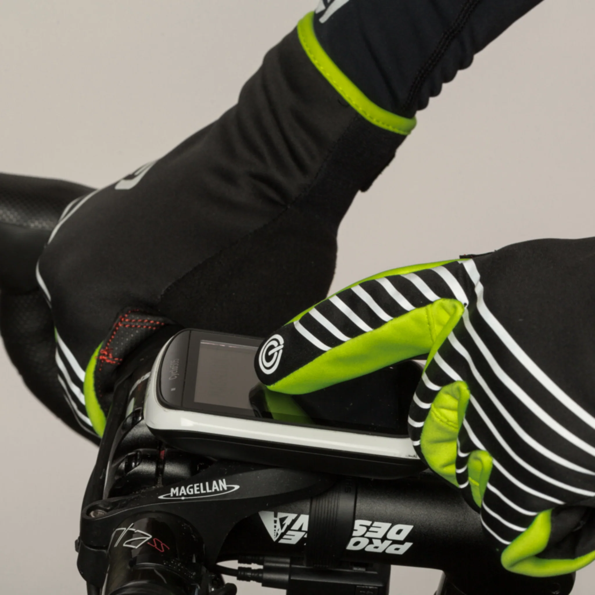 Bellwether Windstorm Winter Glove Hi-Vis Black/Yellow - Image 3