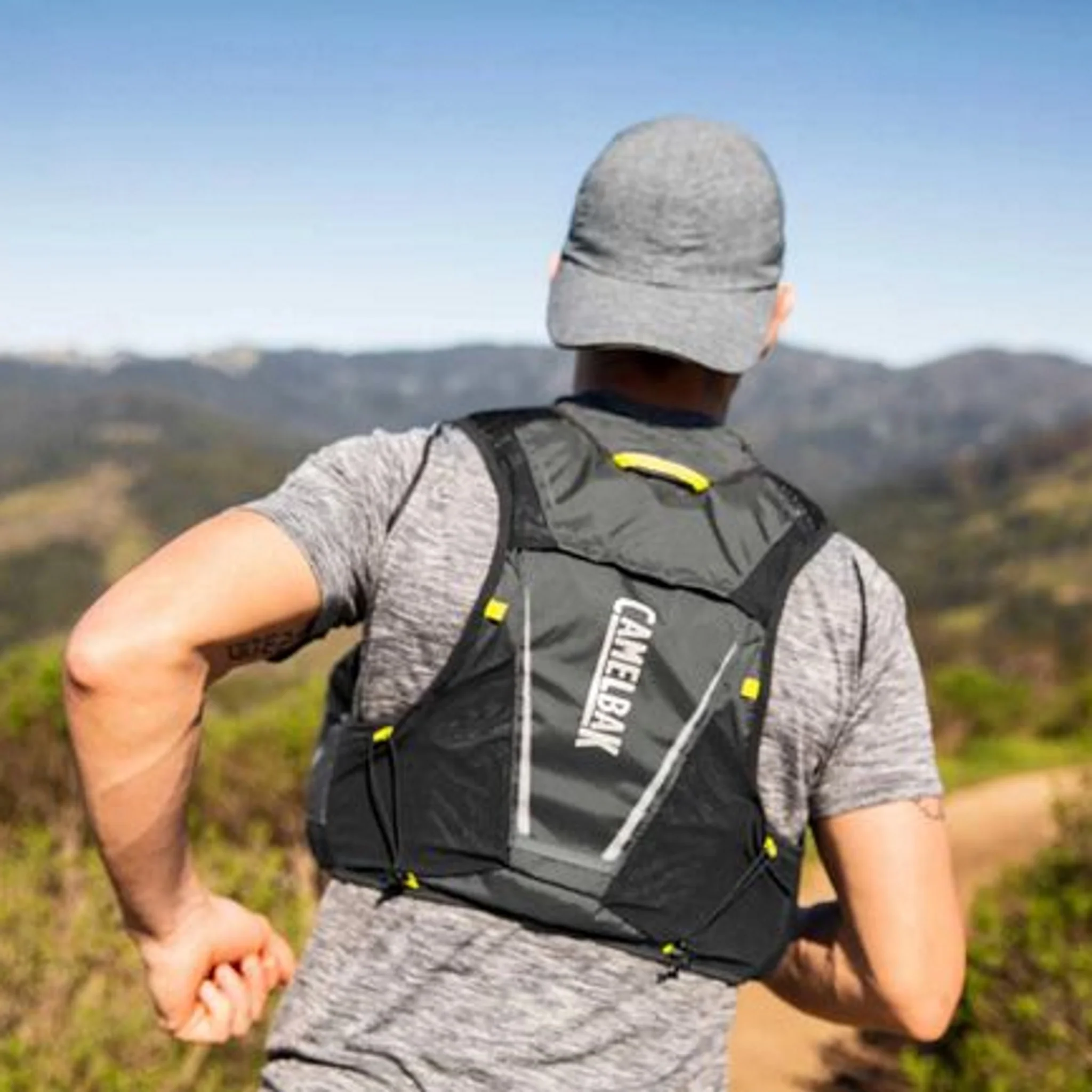 Camelbak Ultra Pro Vest 1L Men's Grey - Image 2