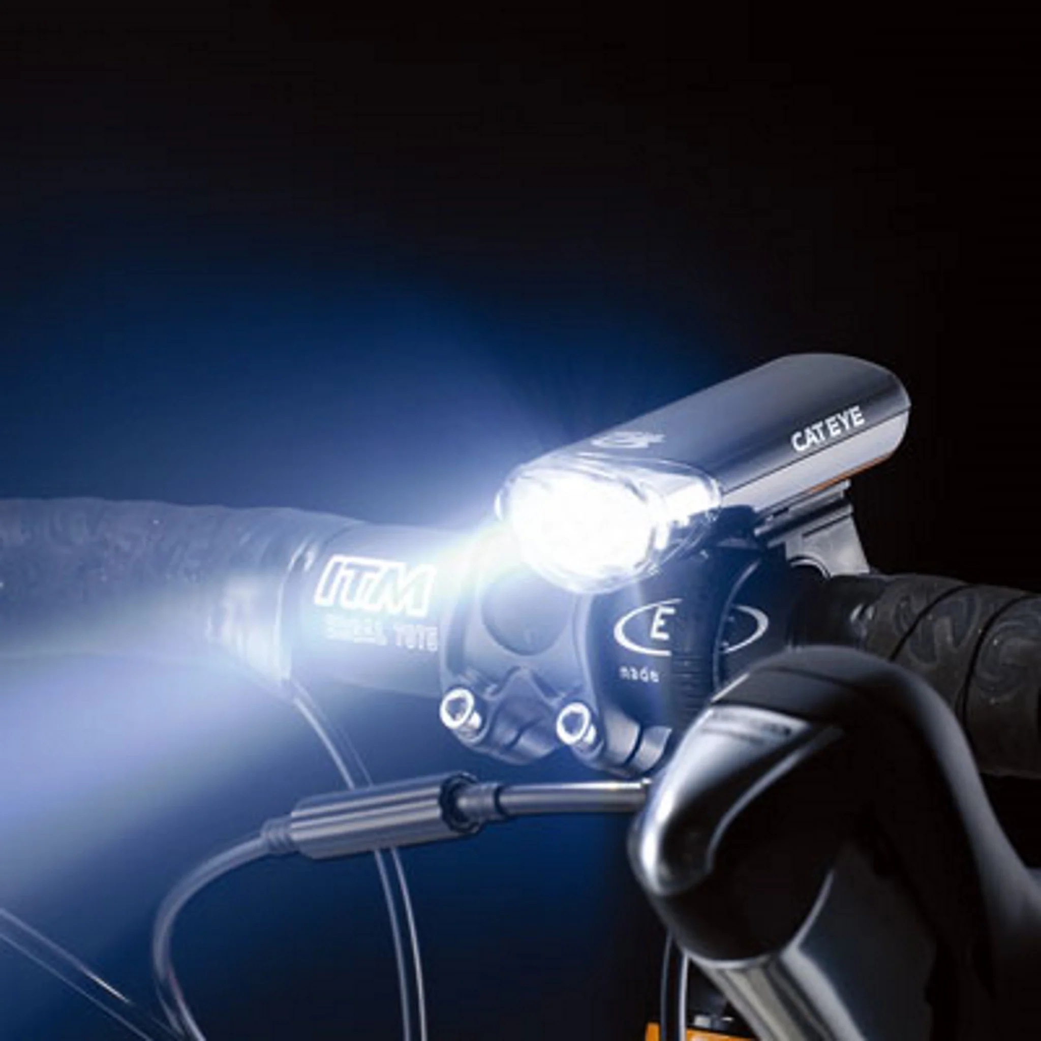 Cateye Light Set EL135 and Orb LD160 - Image 2