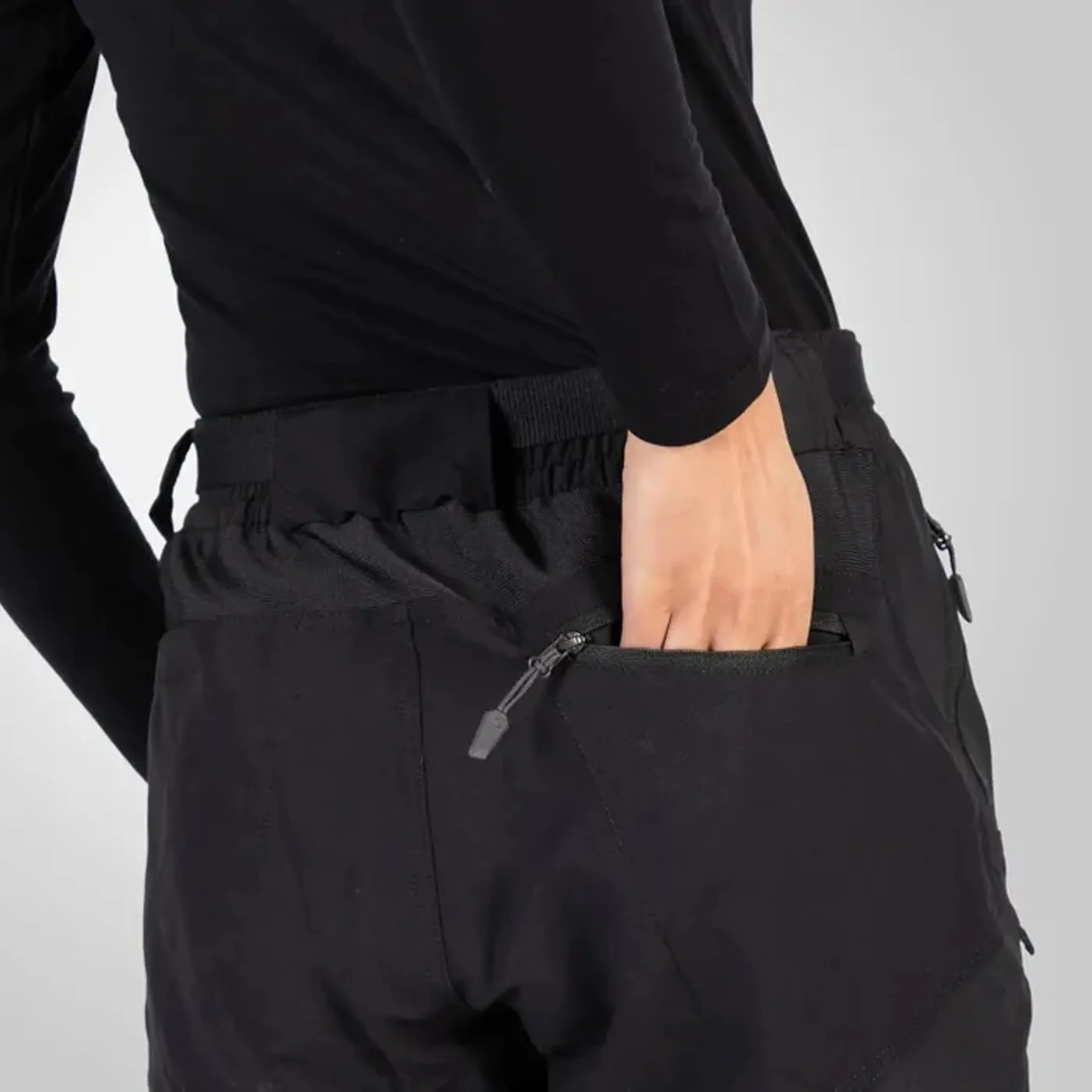 Endura Hummvee Womens MTB Shorts with Liner Black - Image 4