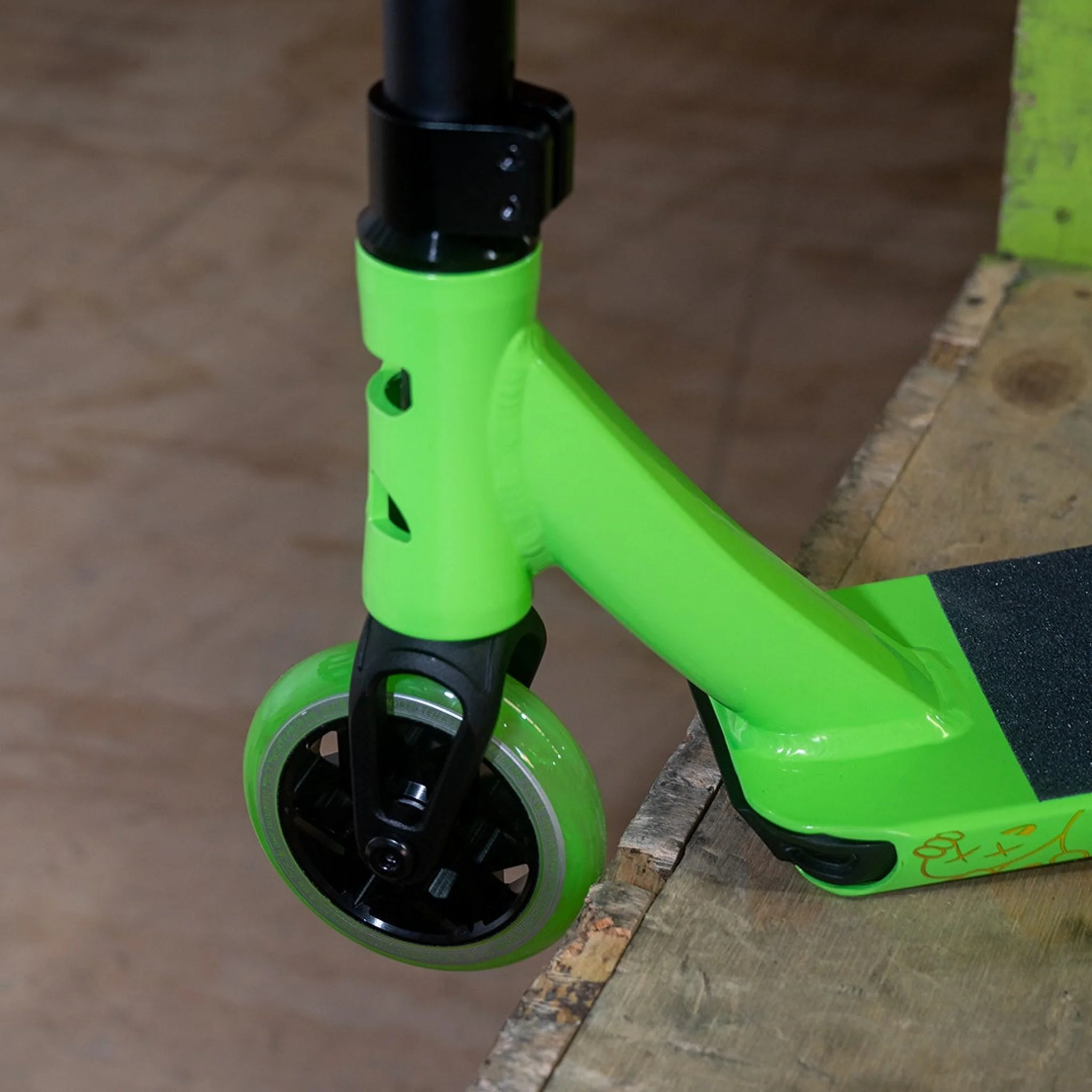 Envy Colt S5 Complete Scooter Green - Image 9