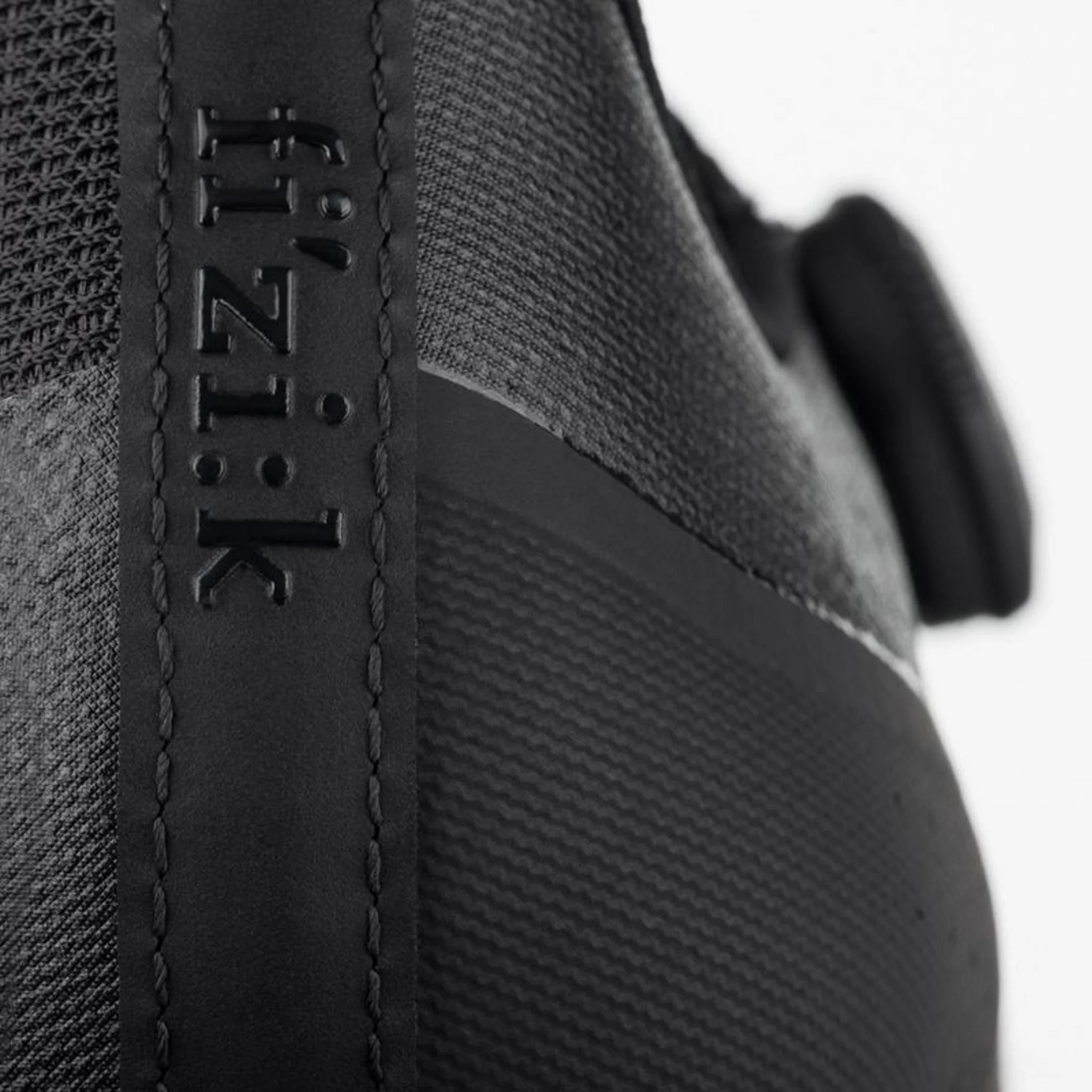 Fizik Shoes Tempo R4 Overcurve Wide Black/Black - Image 7
