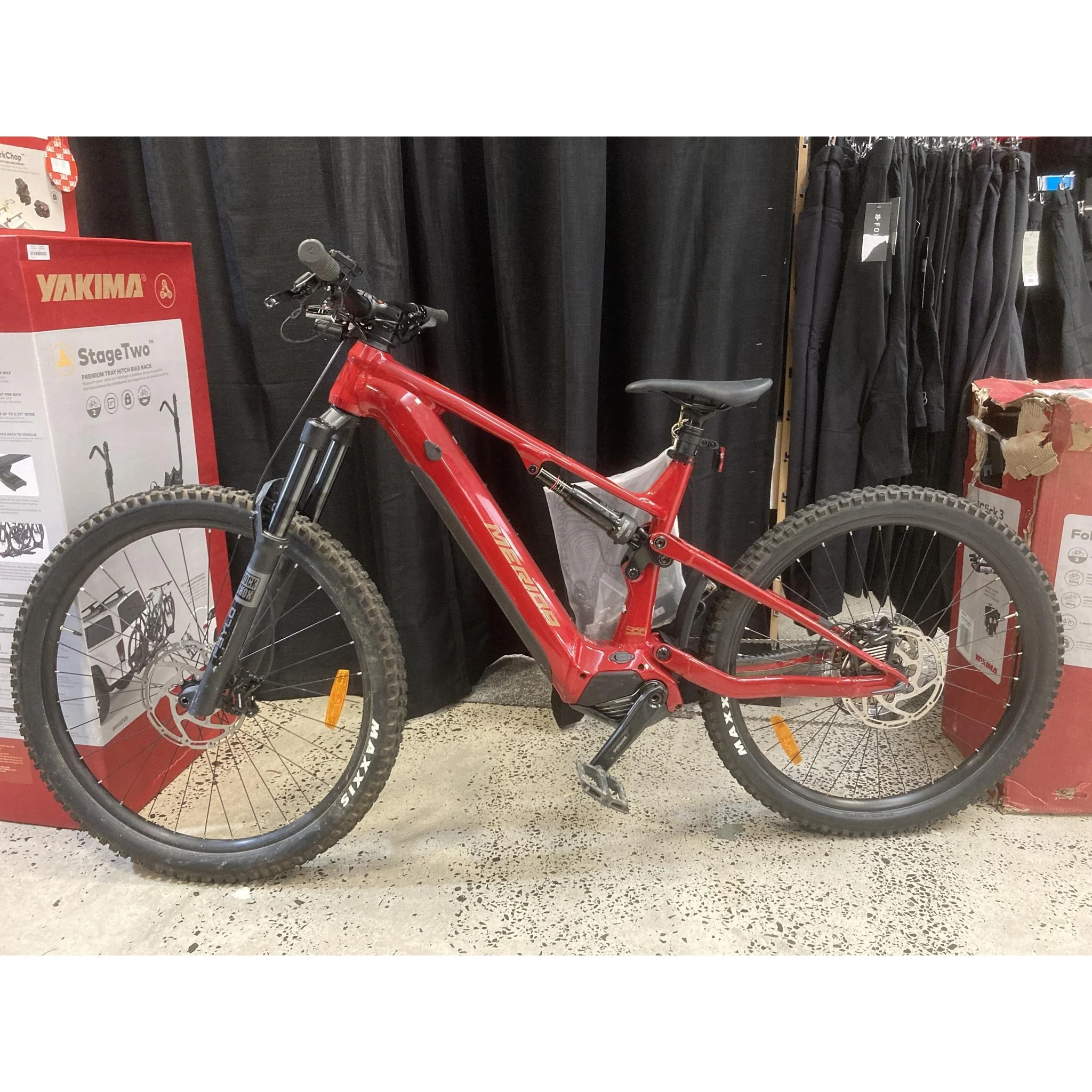 EX-DEMO Merida eOne Sixty 400 Electric Enduro Bike Heritage Red (Large) - Image 3