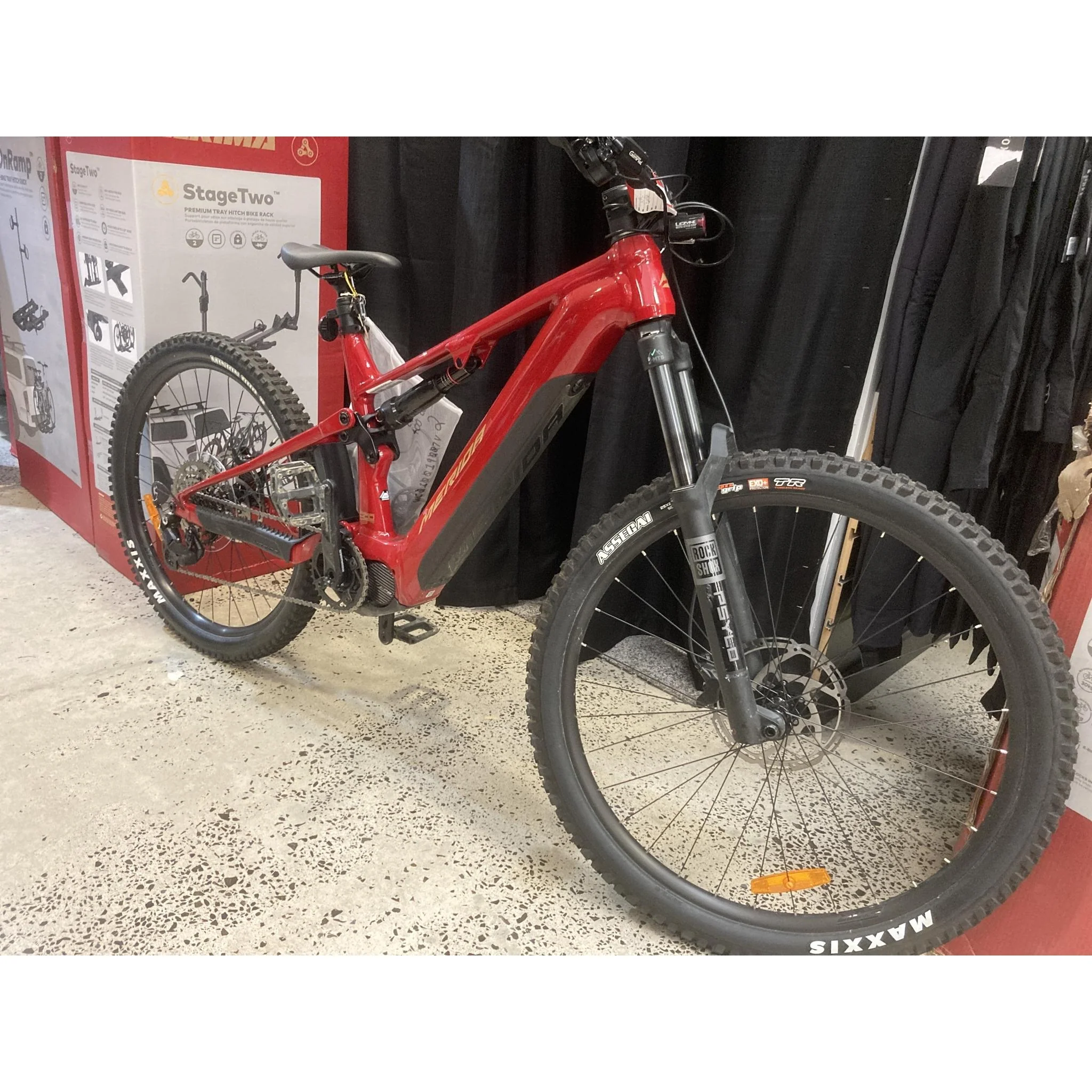 EX-DEMO Merida eOne Sixty 400 Electric Enduro Bike Heritage Red (Large) - Image 4