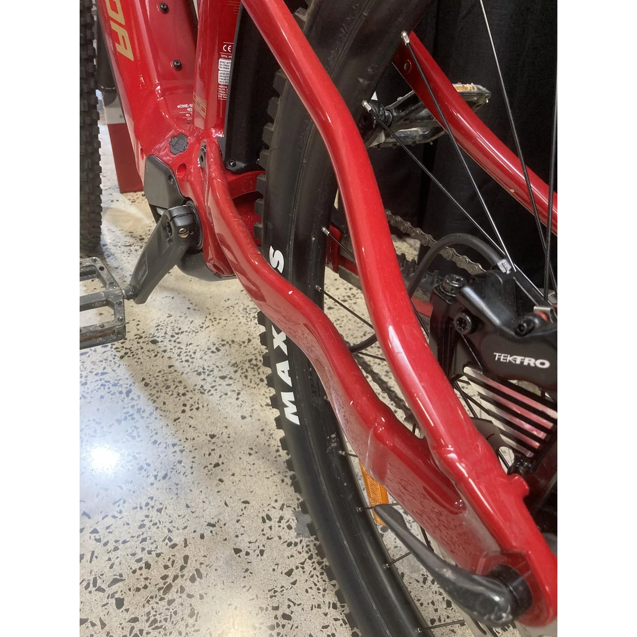 EX-DEMO Merida eOne Sixty 400 Electric Enduro Bike Heritage Red (Large) - Image 8