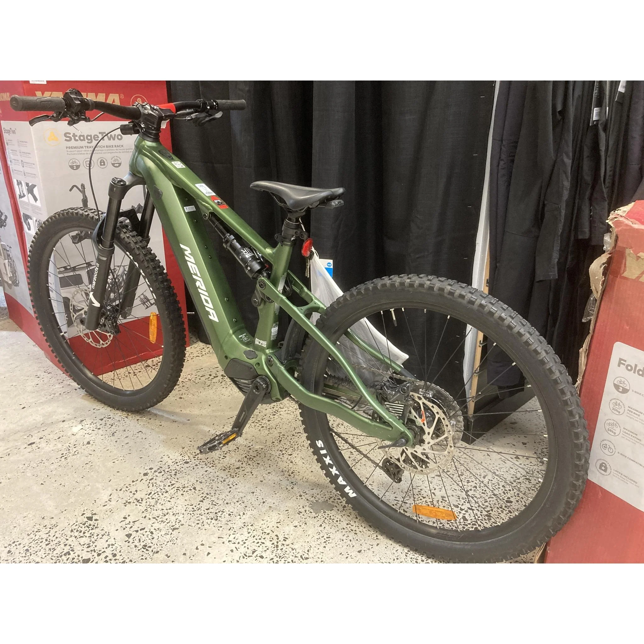 EX-DEMO Merida eOne-Sixty 675 Electric Enduro Bike Silk Fog Green/White (Small) - Image 7