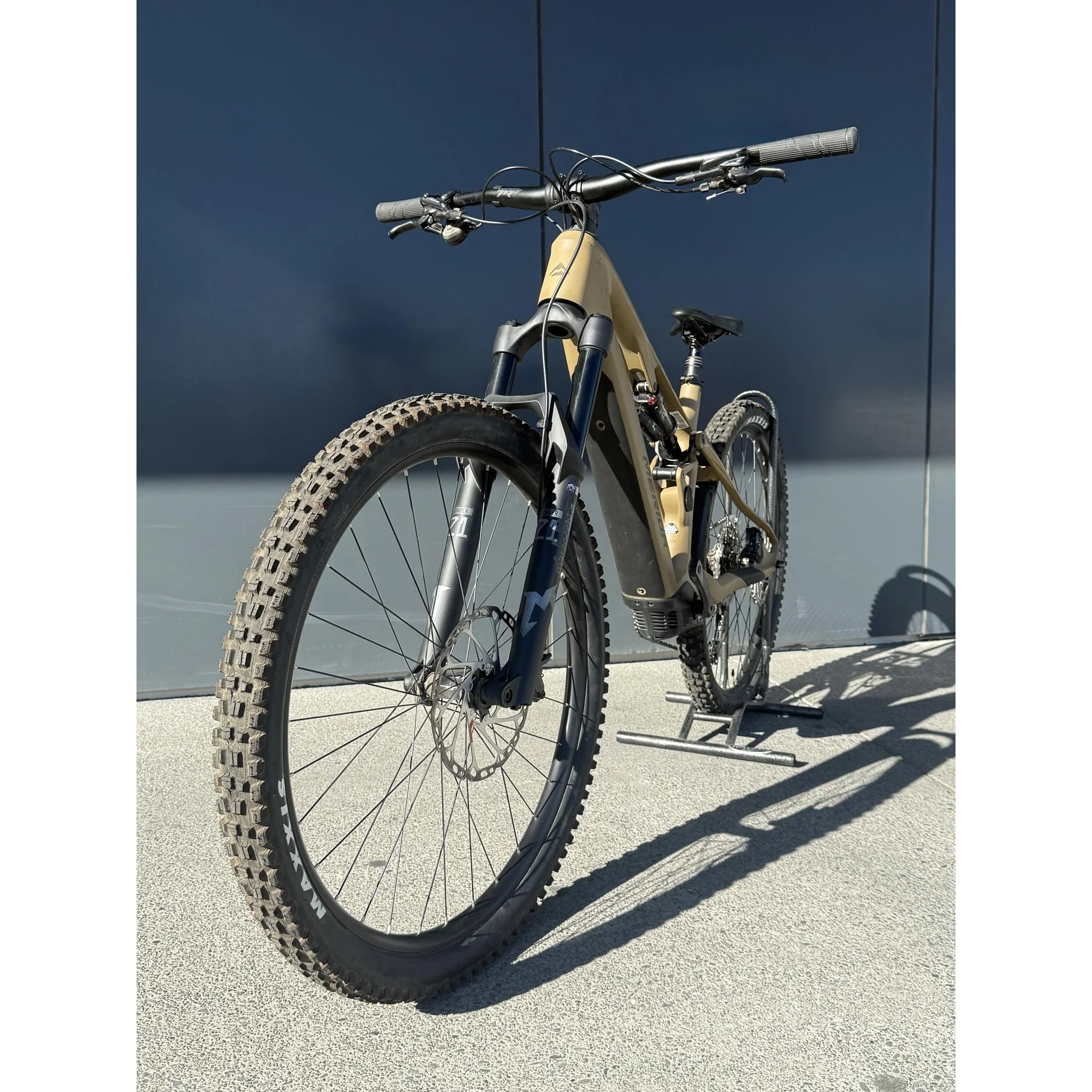 EX-DEMO Merida eOne-Sixty SL 6000 Electric Enduro Bike 400Wh Battery Silk River Clay/Gold (Large) - Image 10