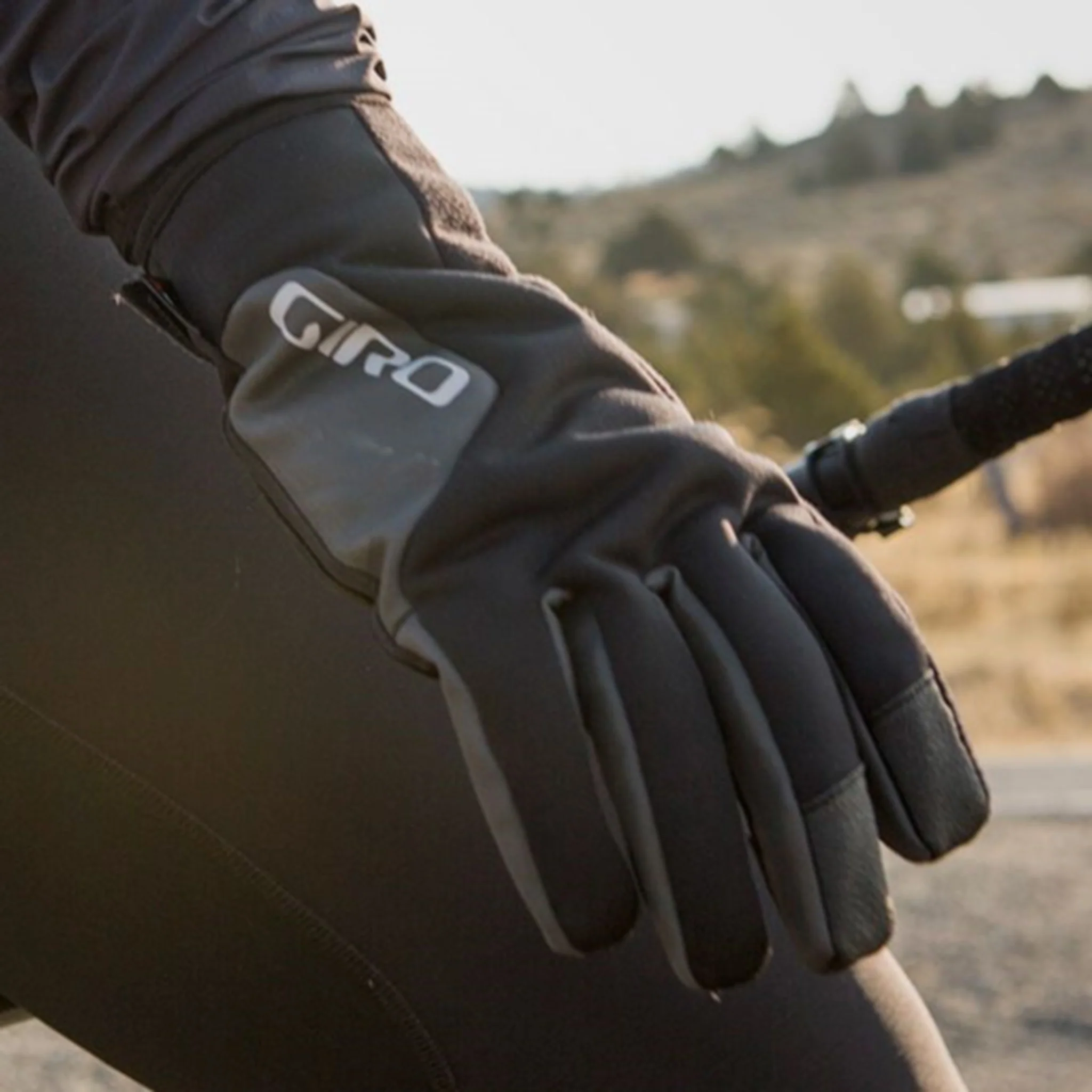 Giro Ambient 2.0 Winter Gloves Black - Image 2