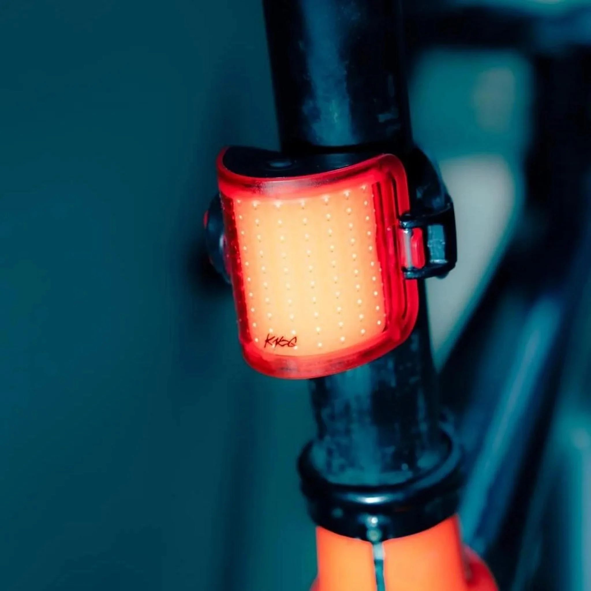 Knog Cobber Mini 75 Lumens Rear Light - Image 3