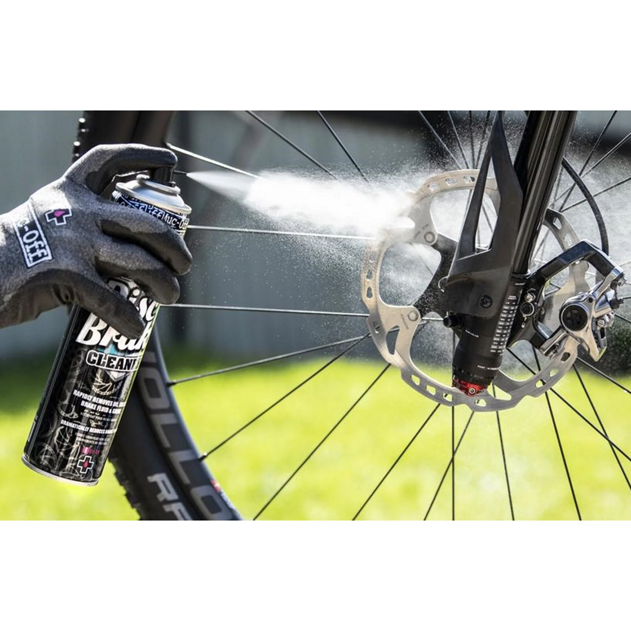 Muc-Off Disc Brake Cleaner 400ml Aerosol Spray - Image 3