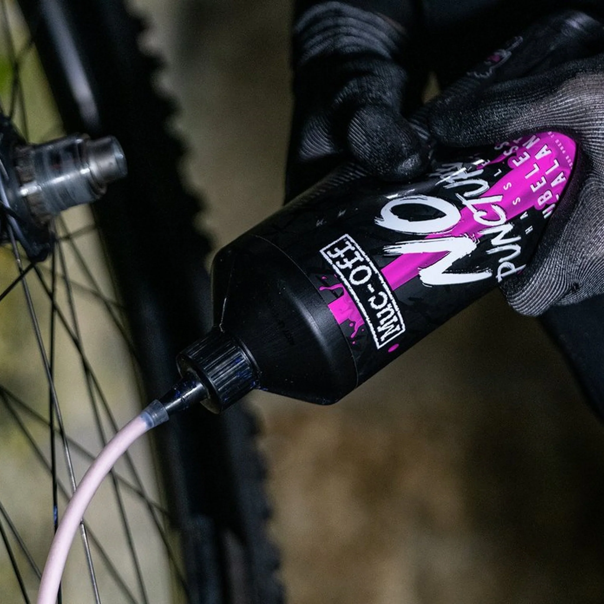 Muc-Off No Puncture Hassle Tubeless Sealant 1 Litre Bottle - Image 2