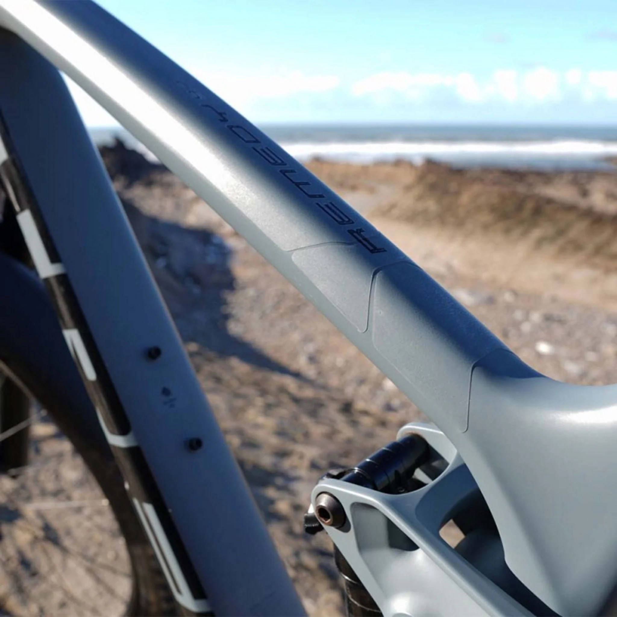 Mucky Nutz Frame Skinz Clear Matt Finish - Image 3