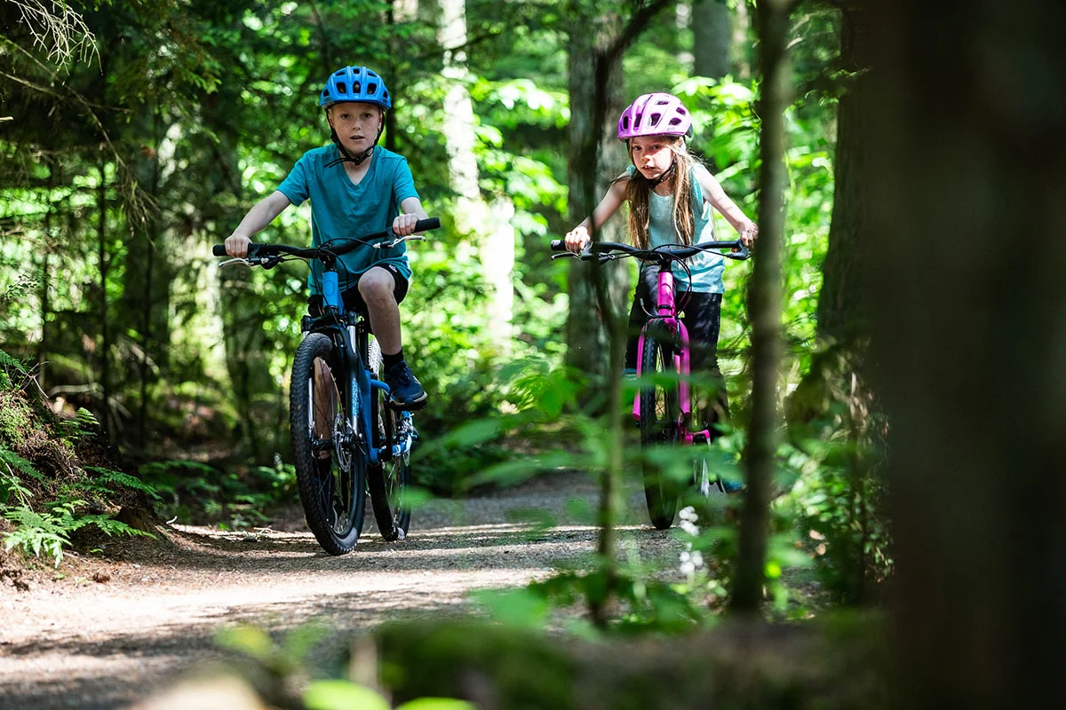 Norco Storm 2.1 20"  Kids Mountain Bike Pink - Image 2