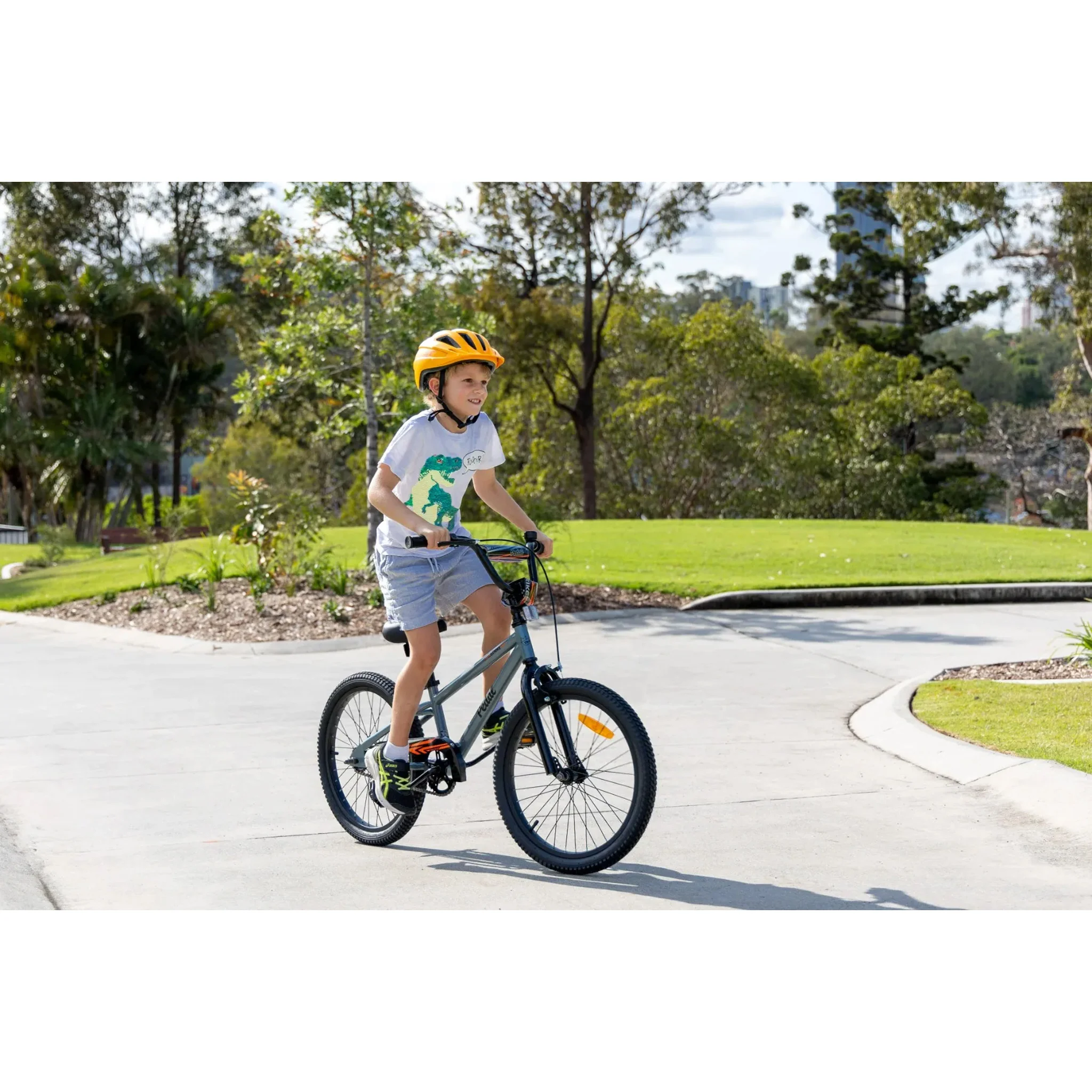Pedal Strike 20" Kids Bike Steel Silver/Green - Image 3