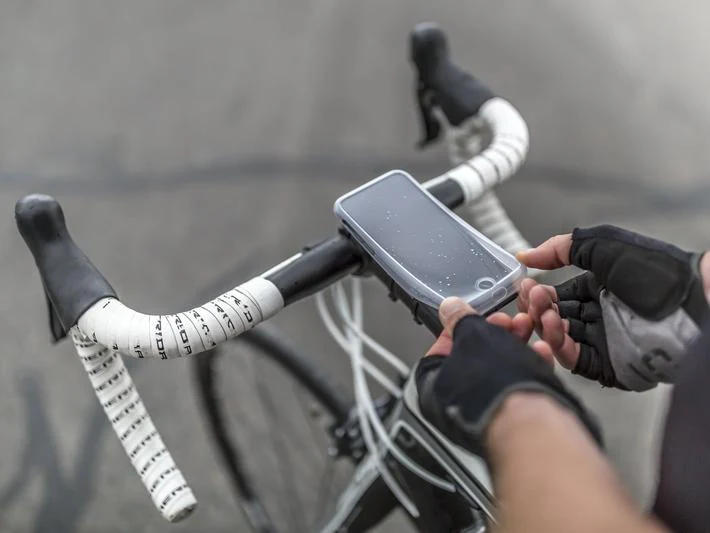 Quad Lock Bike Kit iPhone XS Max - Image 3