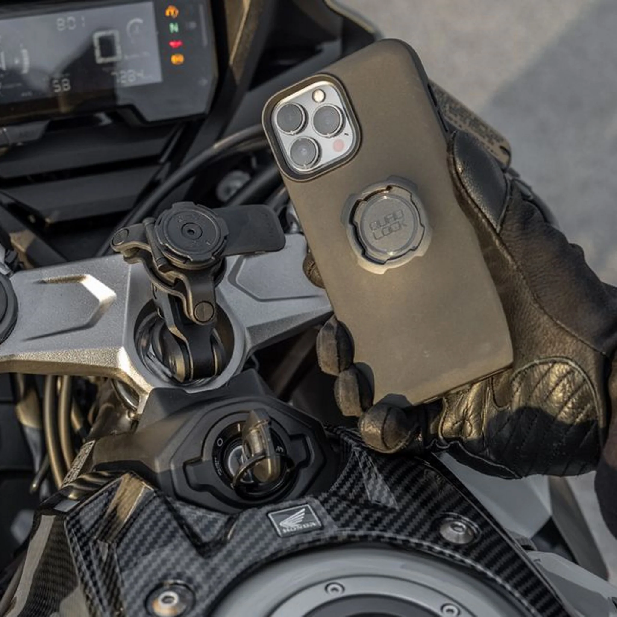 Quad Lock Original Case - iPhone 14 - Image 3