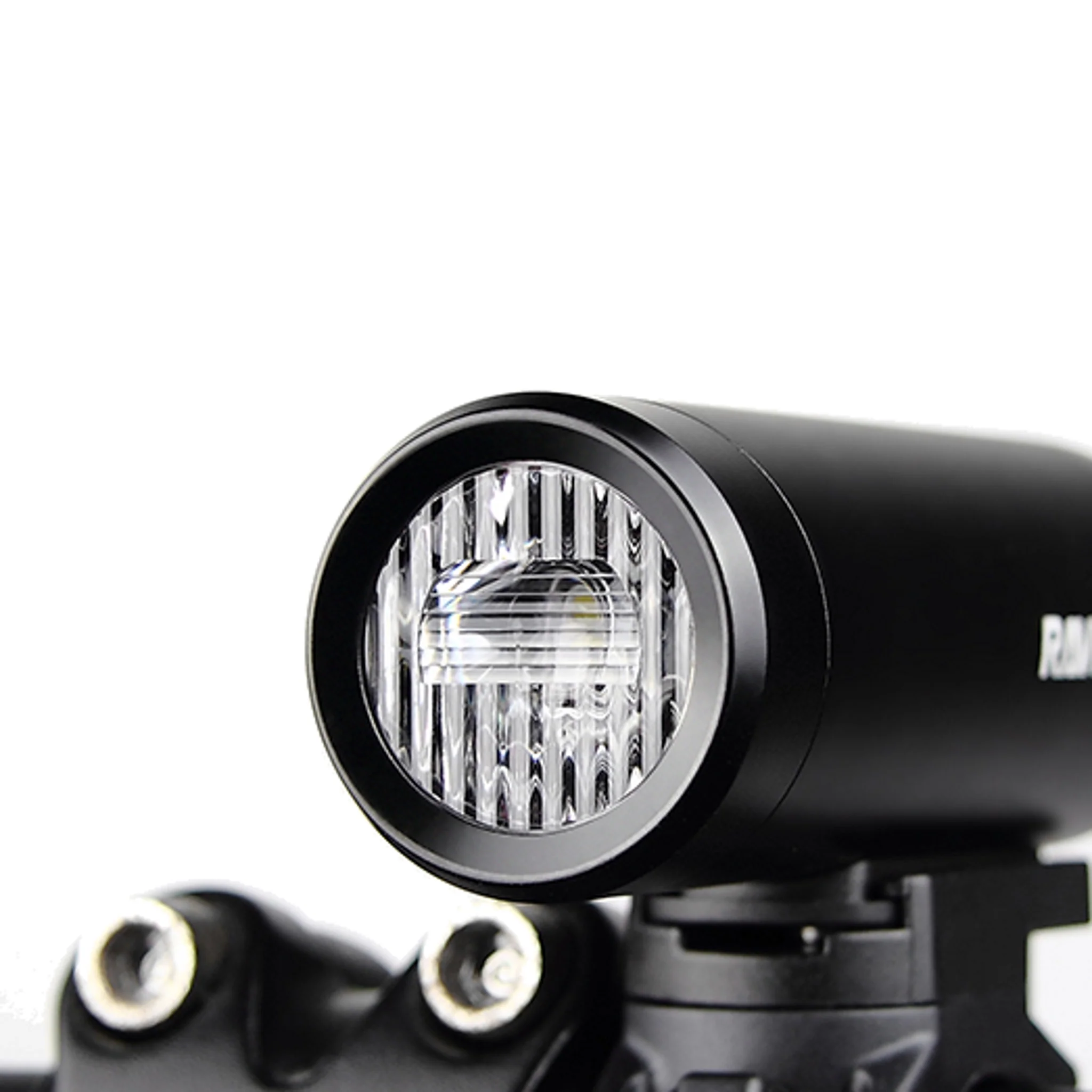 Ravemen Front Light CR600 with Remote Control - Image 4