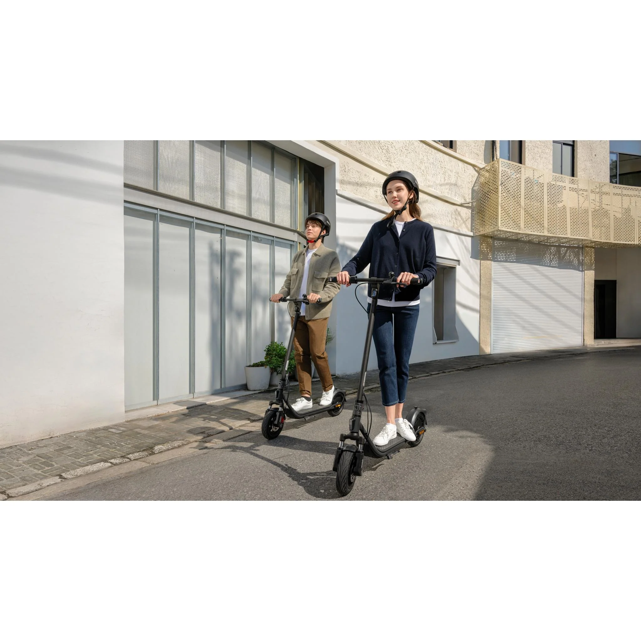 Segway Ninebot F2 (Gen 2) Electric Scooter - Image 7