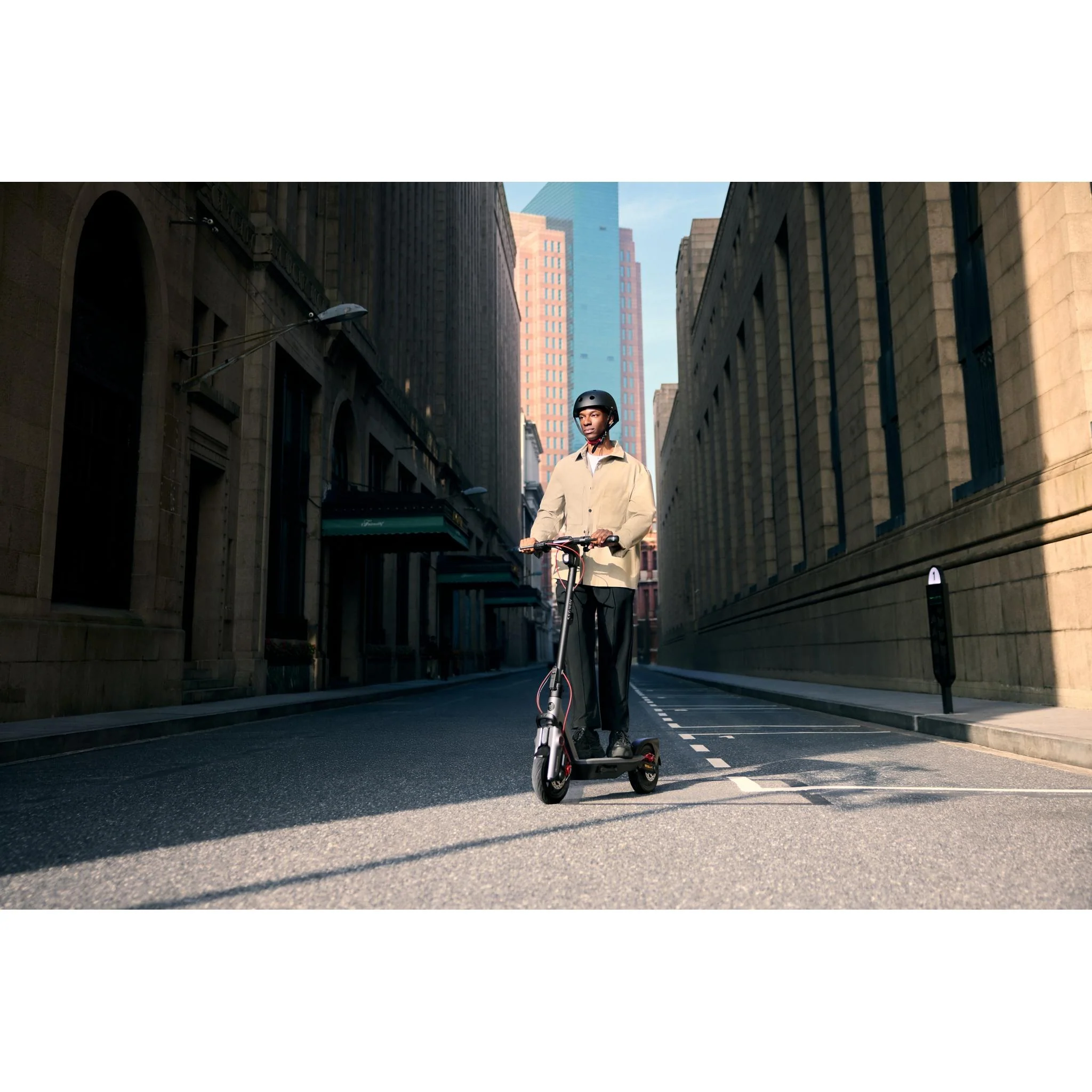 Segway Ninebot F3 Pro Electric Scooter - Image 4