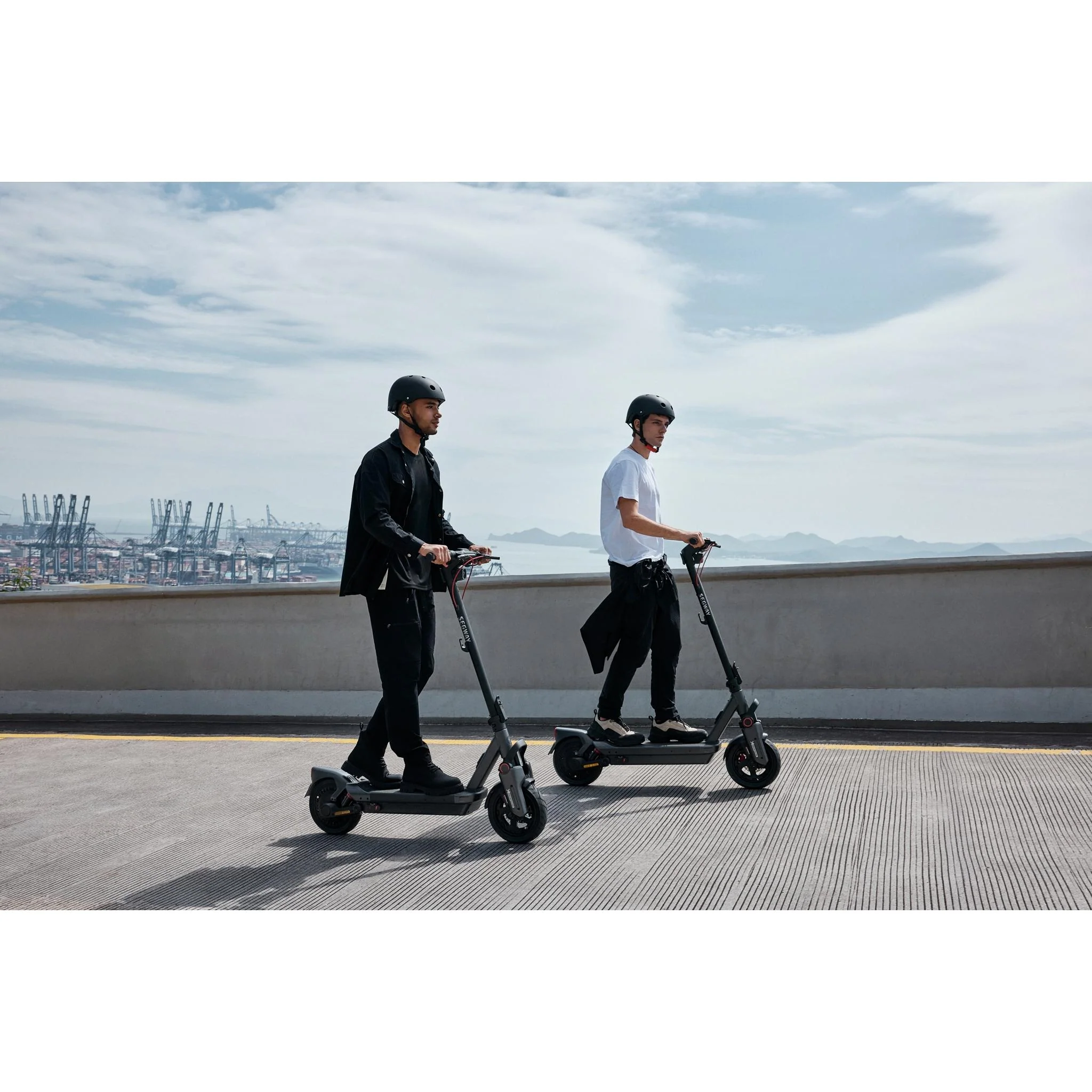 Segway Ninebot MAX G3 Electric Scooter - Image 4
