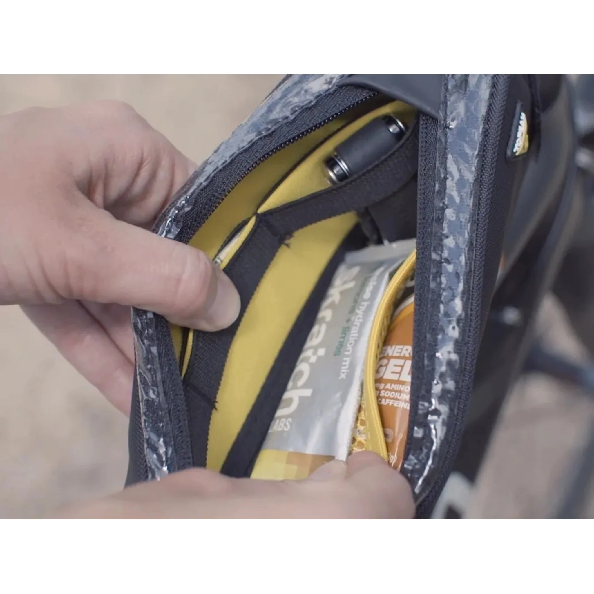 Topeak Fast Fuel Tribag Toptube Bag Medium 0.7L Black - Image 8