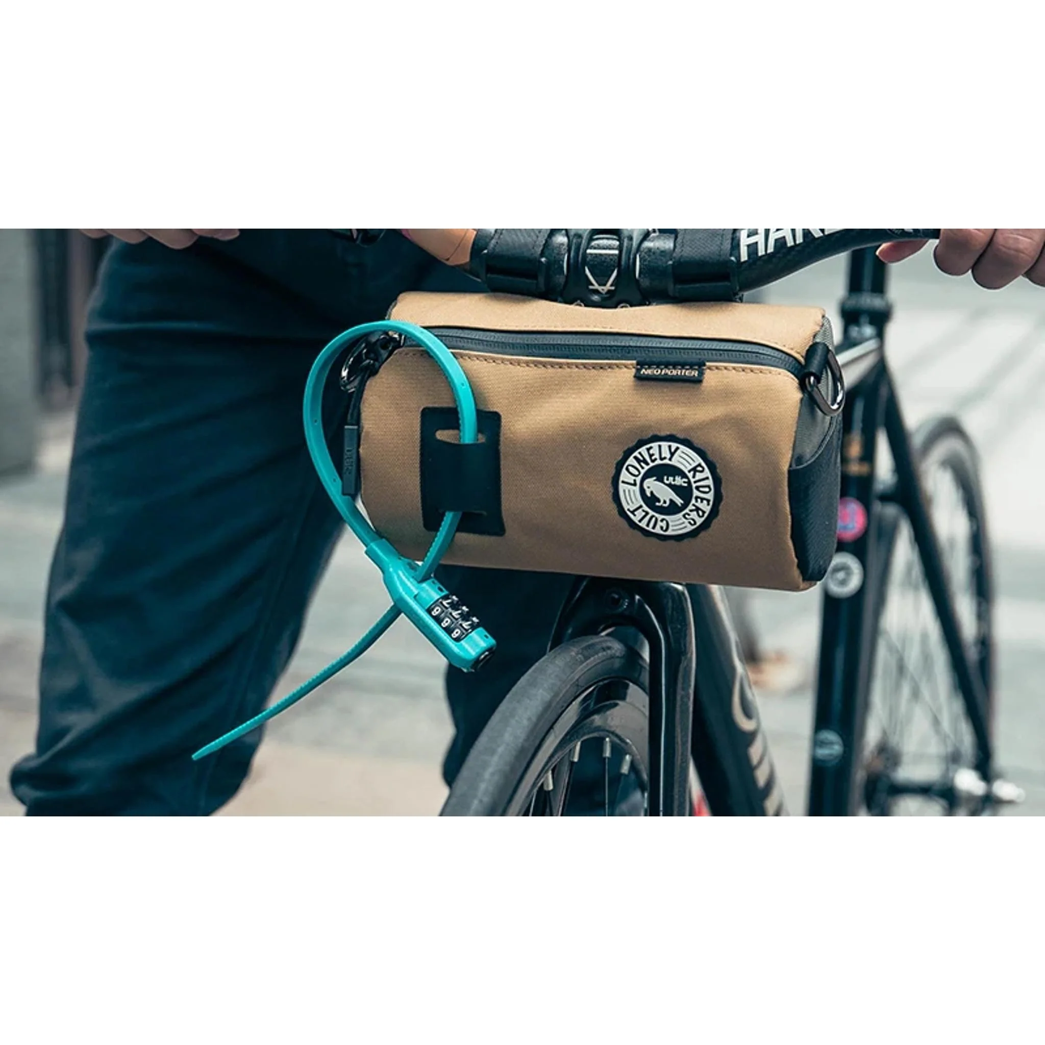 ULAC Neo Porter Coursier Handlebar Bag 2.7L with Carabiner Latte - Image 6