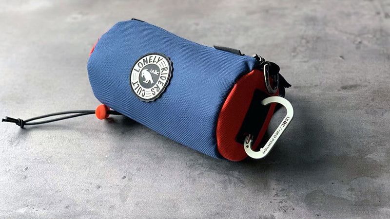 ULAC Handlebar Roll Bag 1.1L with Carabiner Navy Orange - Image 7