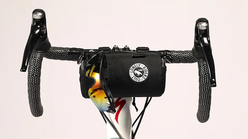 ULAC Handlebar Roll Bag 1.5L with Carabiner Black / Grey - Image 6
