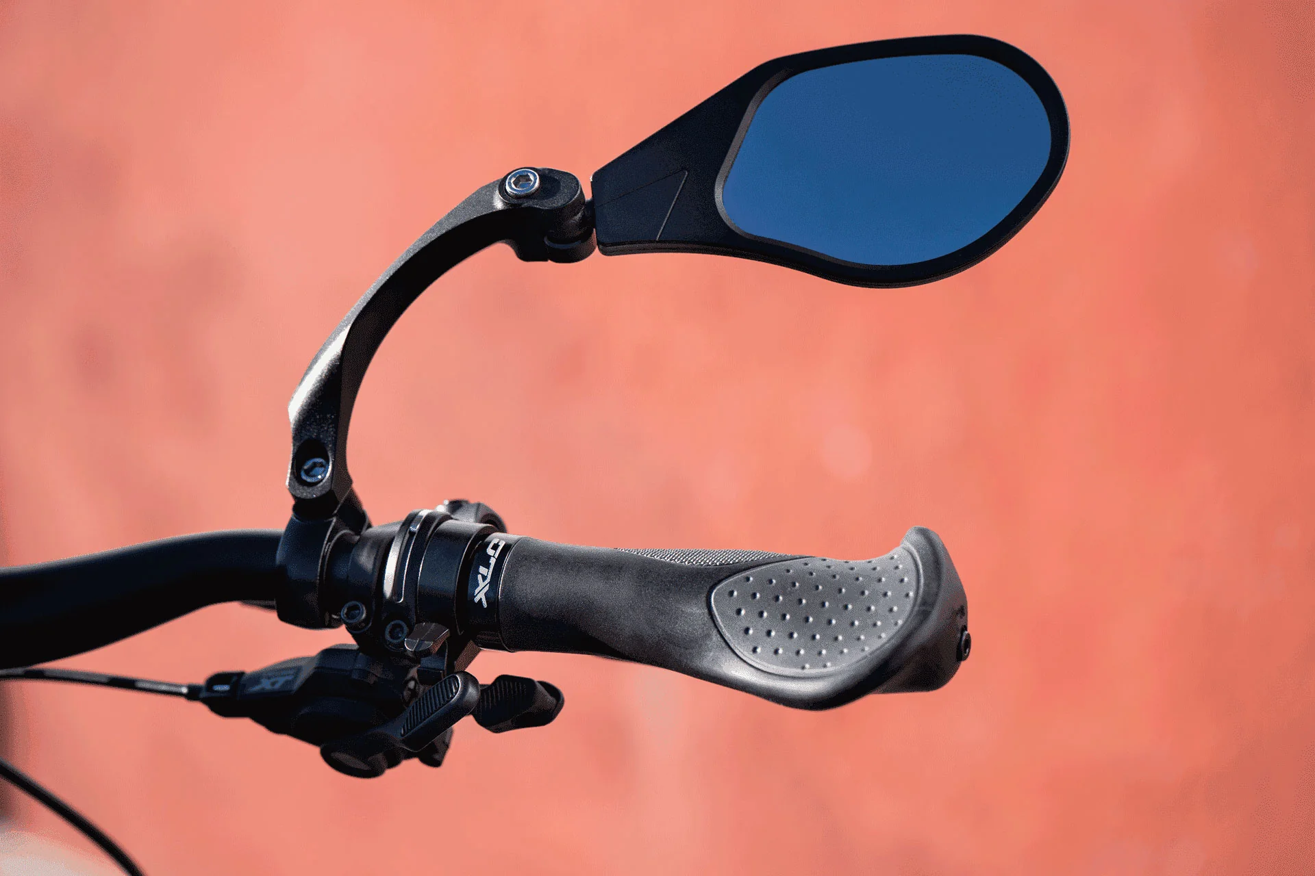 XLC GR-S22 Ergo Lock-On Grips 135mm/92mm Twist-Shift Grey/Black - Image 2